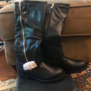 NWOT Black riding boots